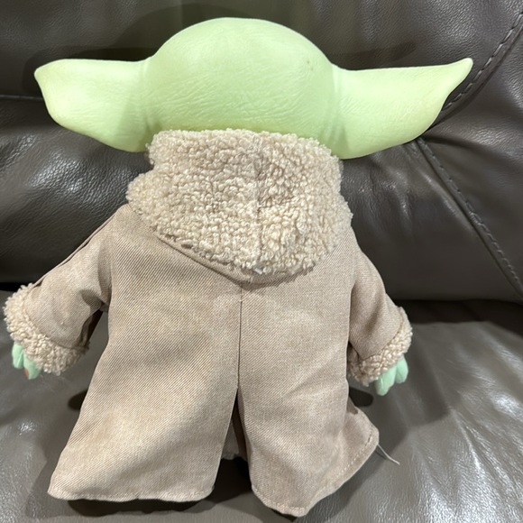 Star Wars Mandalorian Grogu The Child Plush Toy 11" by Mattel - Picture 5 of 5